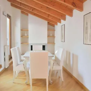  Apartment Mpm-mansarda In Piazza Duomo